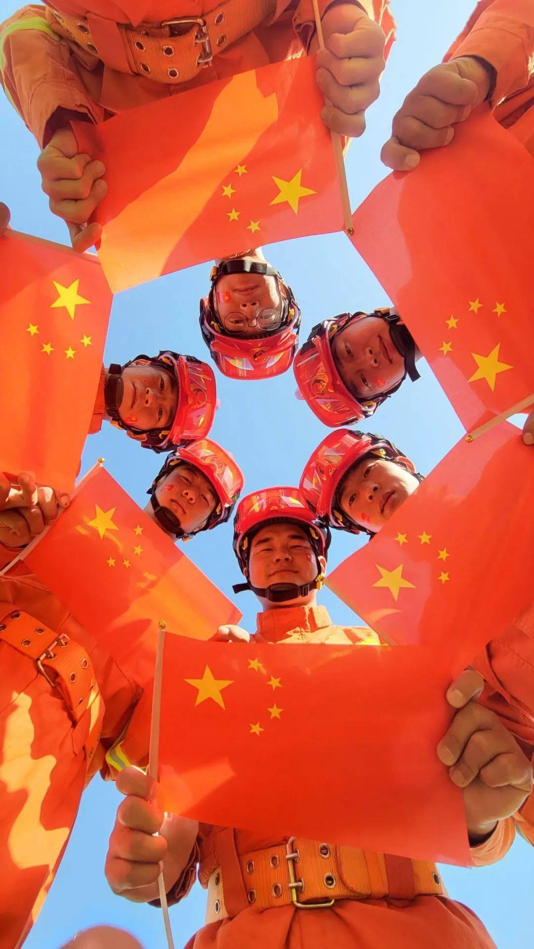 我栽了个跟头 我爬了起来 我站了很久 我要走了 我走了这句话是什么意思，是一个女孩子发的朋友圈